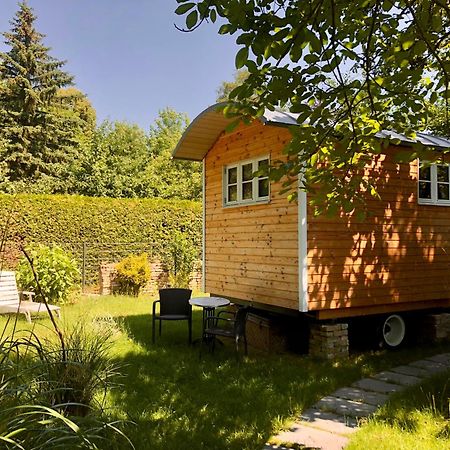 Zirkuswagen Mit Outdoor Whirlpool Und Garten Petershagen-Eggersdorf 외부 사진