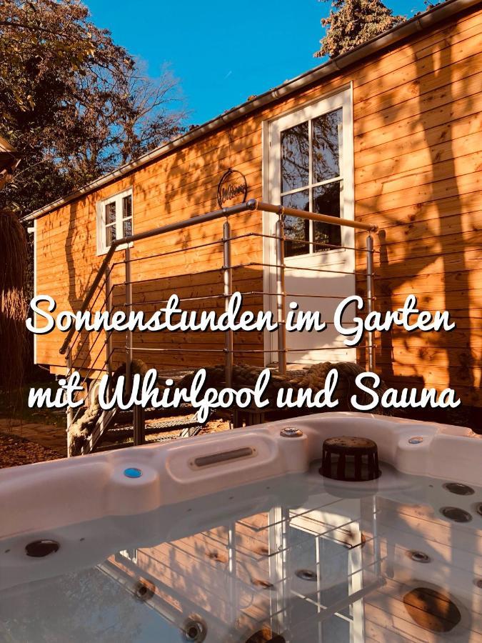 Zirkuswagen Mit Outdoor Whirlpool Und Garten Petershagen-Eggersdorf 외부 사진